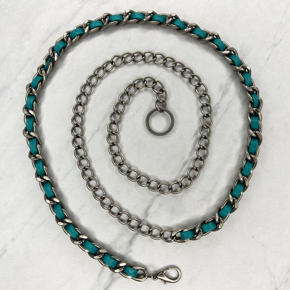 Silver Tone Faux Leather Woven Chain Link Belt Y2K One Size (OS) ✨
